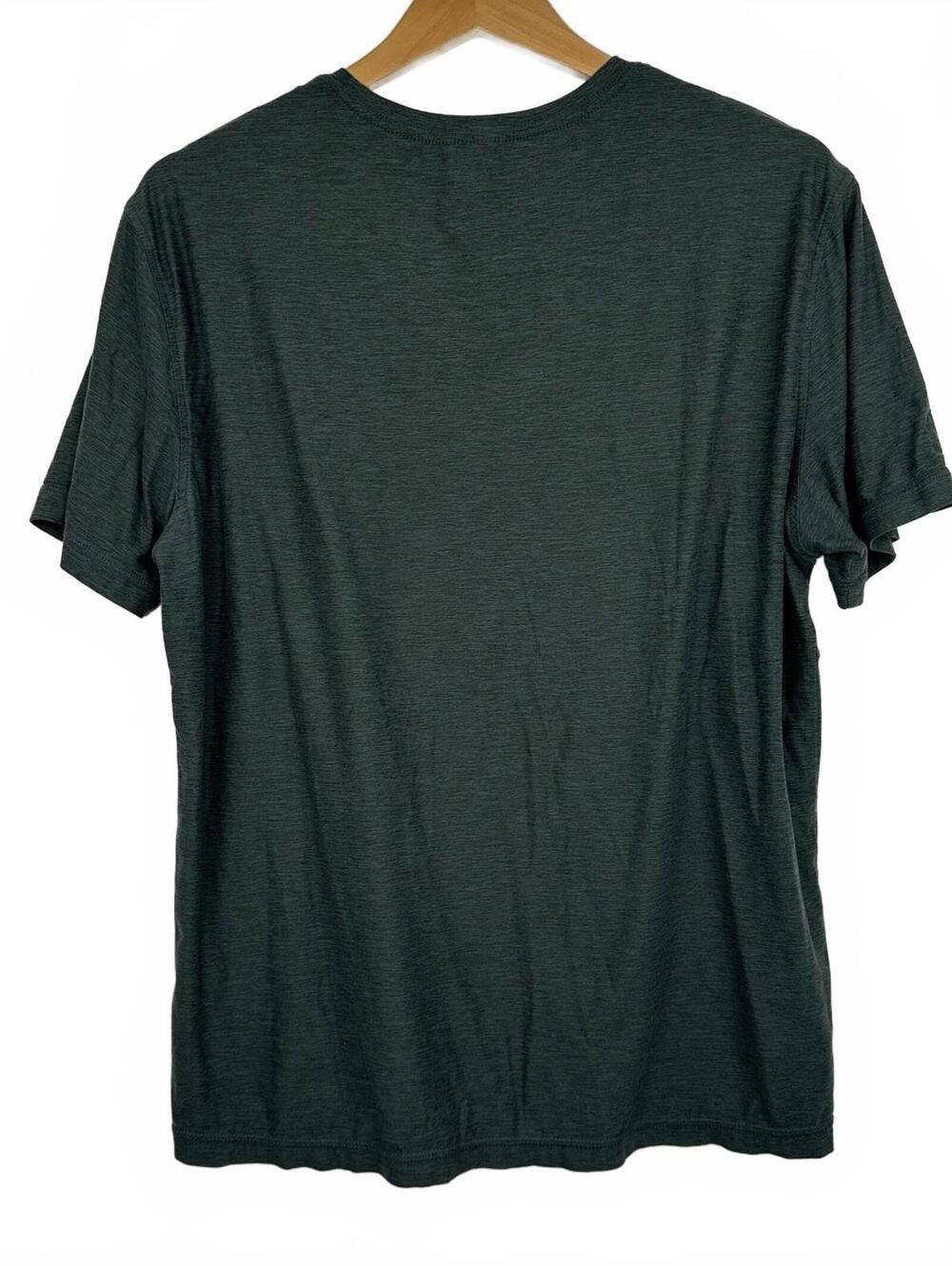 Vuori Strato Tech Tee T-Shirt Dream Knit Pullover Heather Green V126 Men Size XL - Picture 2 of 3